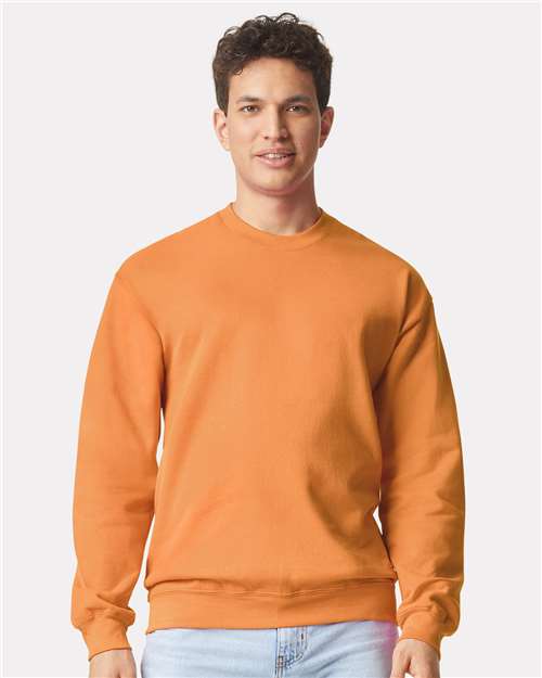 Gildan Unisex Softstyle® Midweight Crewneck Sweatshirt SF000