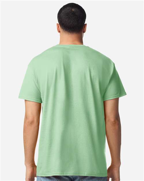 Gildan Unisex Light Cotton T-Shirt 3000