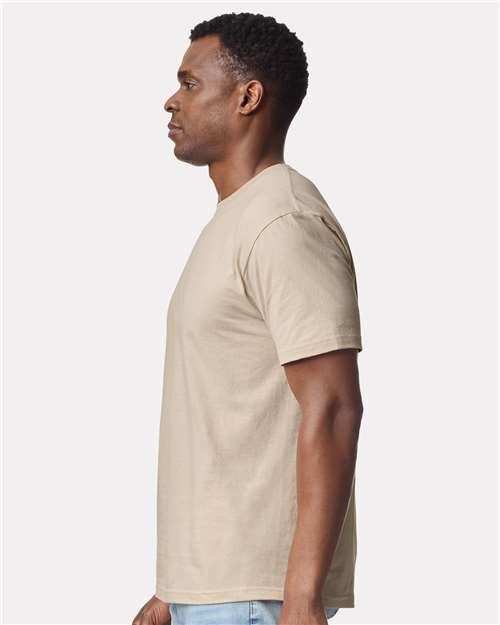Gildan Unisex Light Cotton T-Shirt 3000