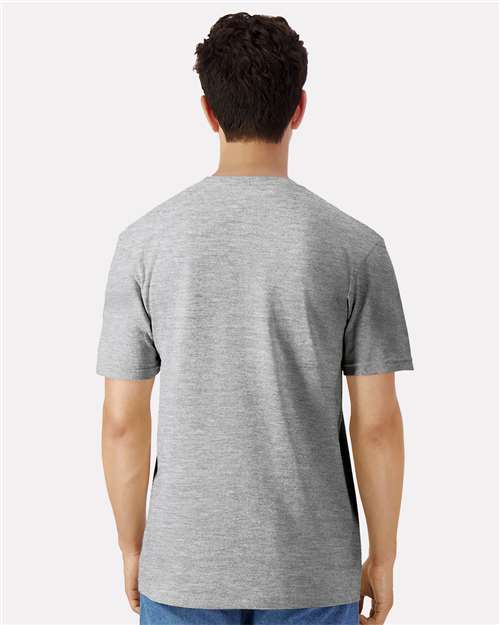 Gildan Unisex Light Cotton T-Shirt 3000