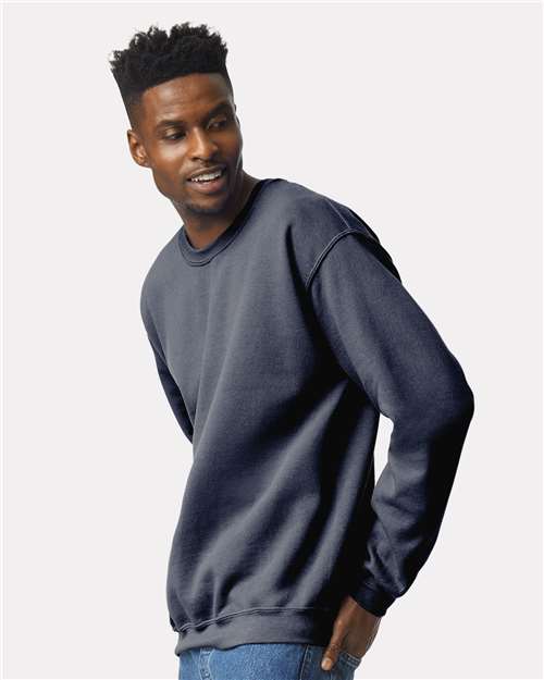Gildan Unisex Heavy Blend™ Crewneck Sweatshirt 18000